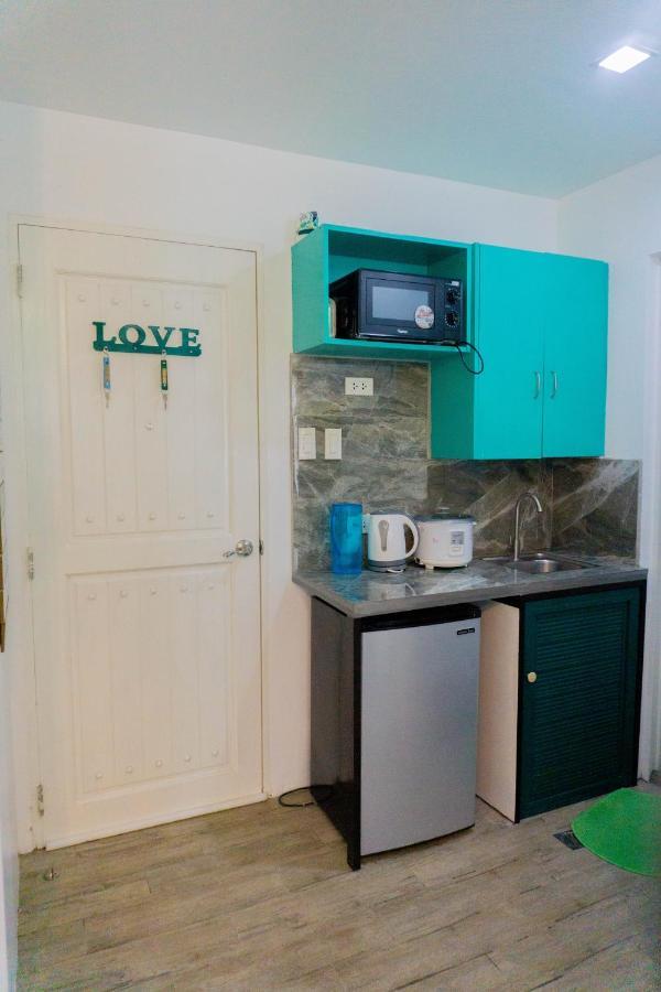 Apartament Retreat Haven In La Bella Tagaytay Tagaytay City Zewnętrze zdjęcie